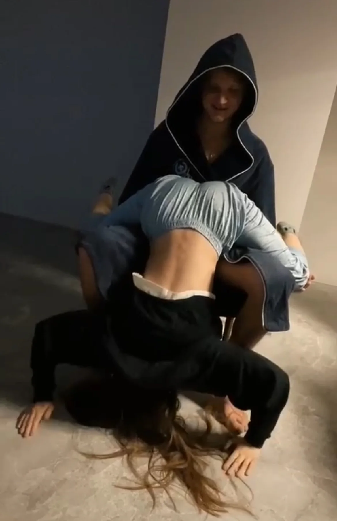 Ahrinyan nude video thumbnail