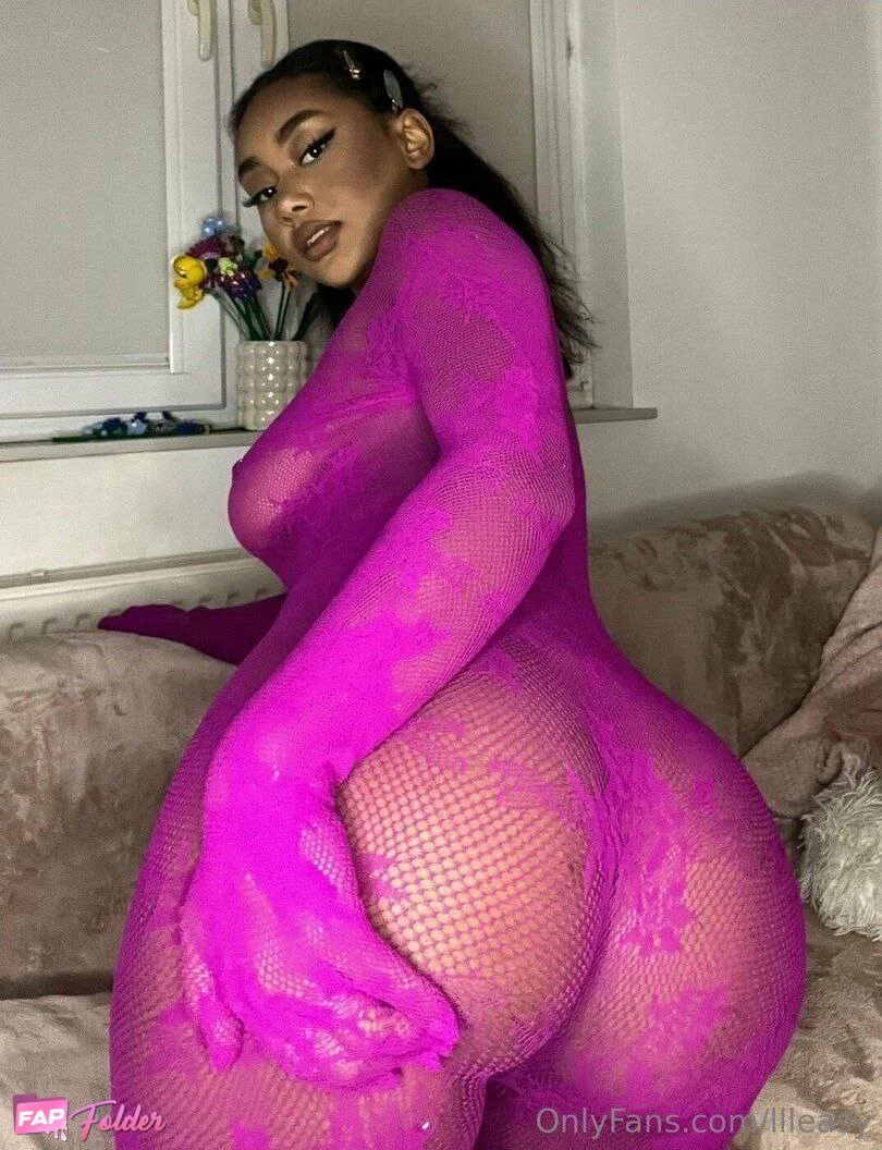 Llleasy | Elizabeth Anorue | Lizi - ebony pink onlyfans lingerie -...