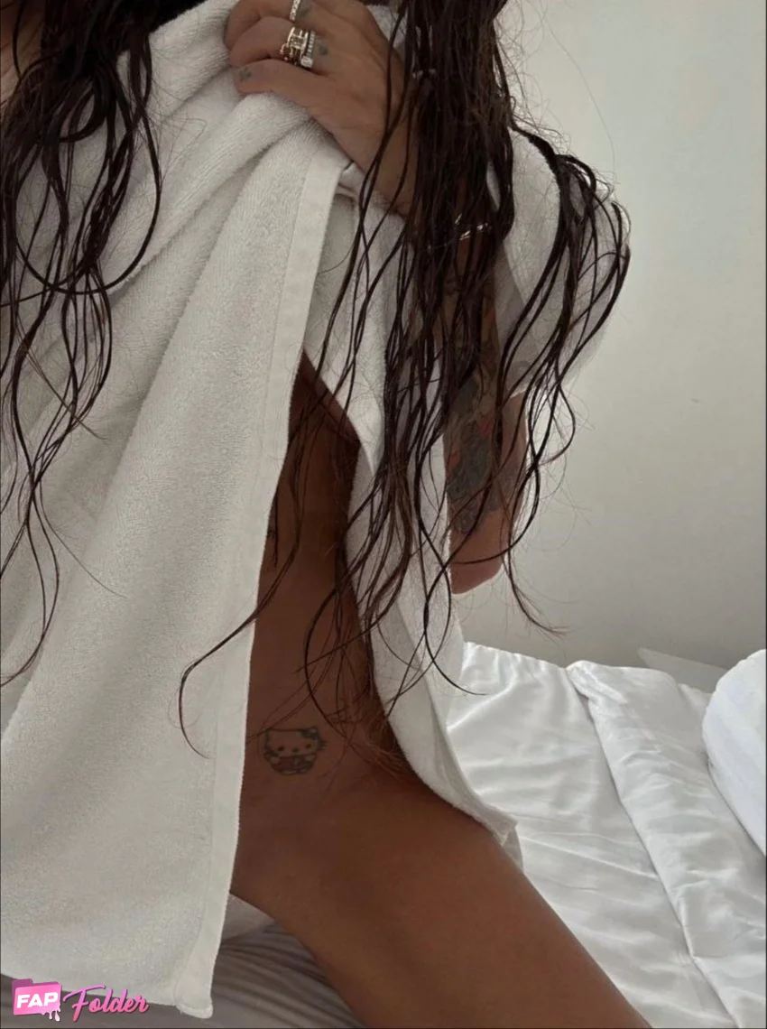 Aiza Dolmatova | Aiza Liloona Ai hot sexy photo