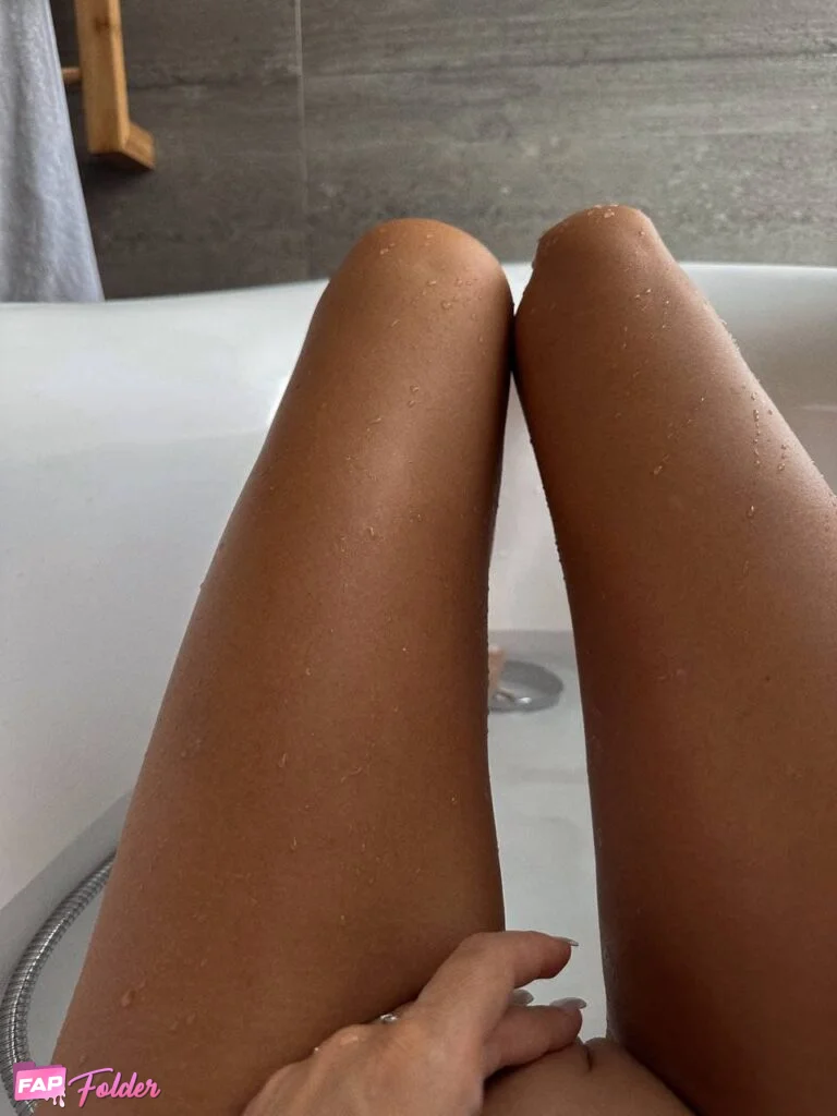 Aiza Dolmatova | Aiza Liloona Ai hot nude photo
