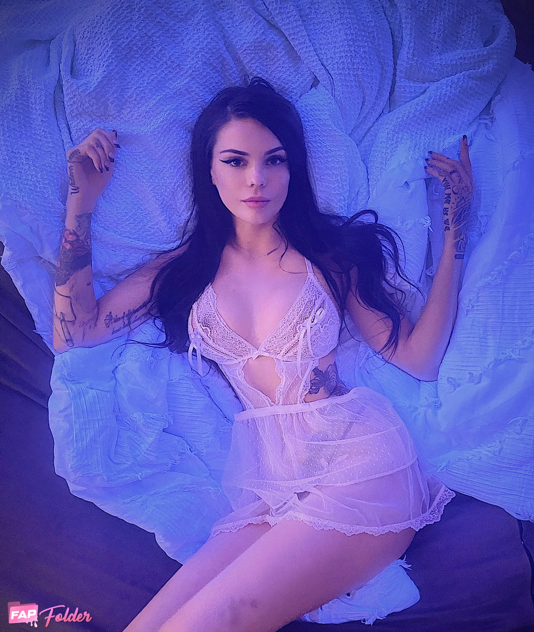 Sabrina Nellie sexy nude photo