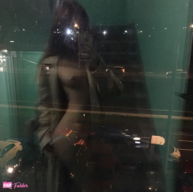 wildmadlora | lunascorpi sexy hot photo