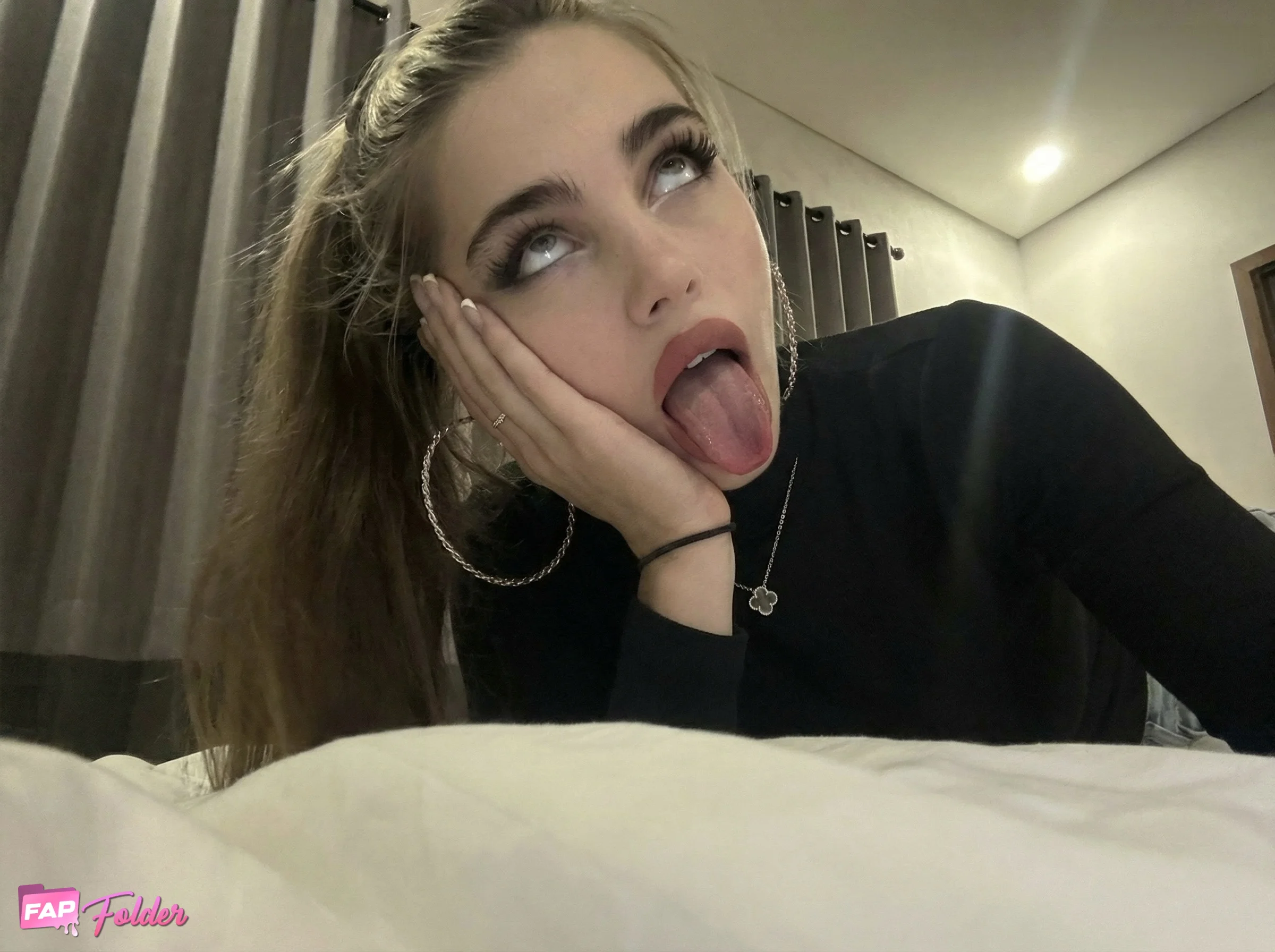 MIRA LEVELS sexy hot photo