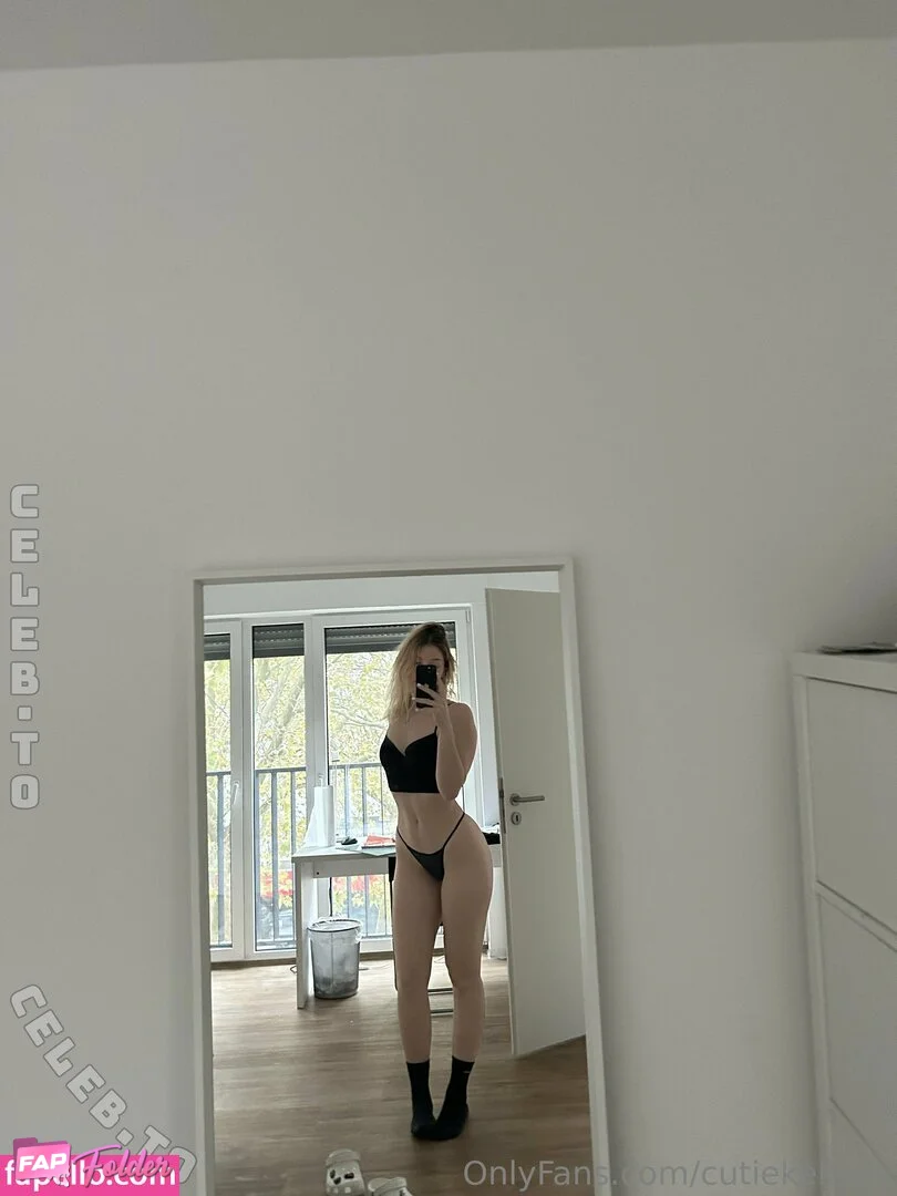 cutiekellyyy | tylr.kellyyy sexy hot photo