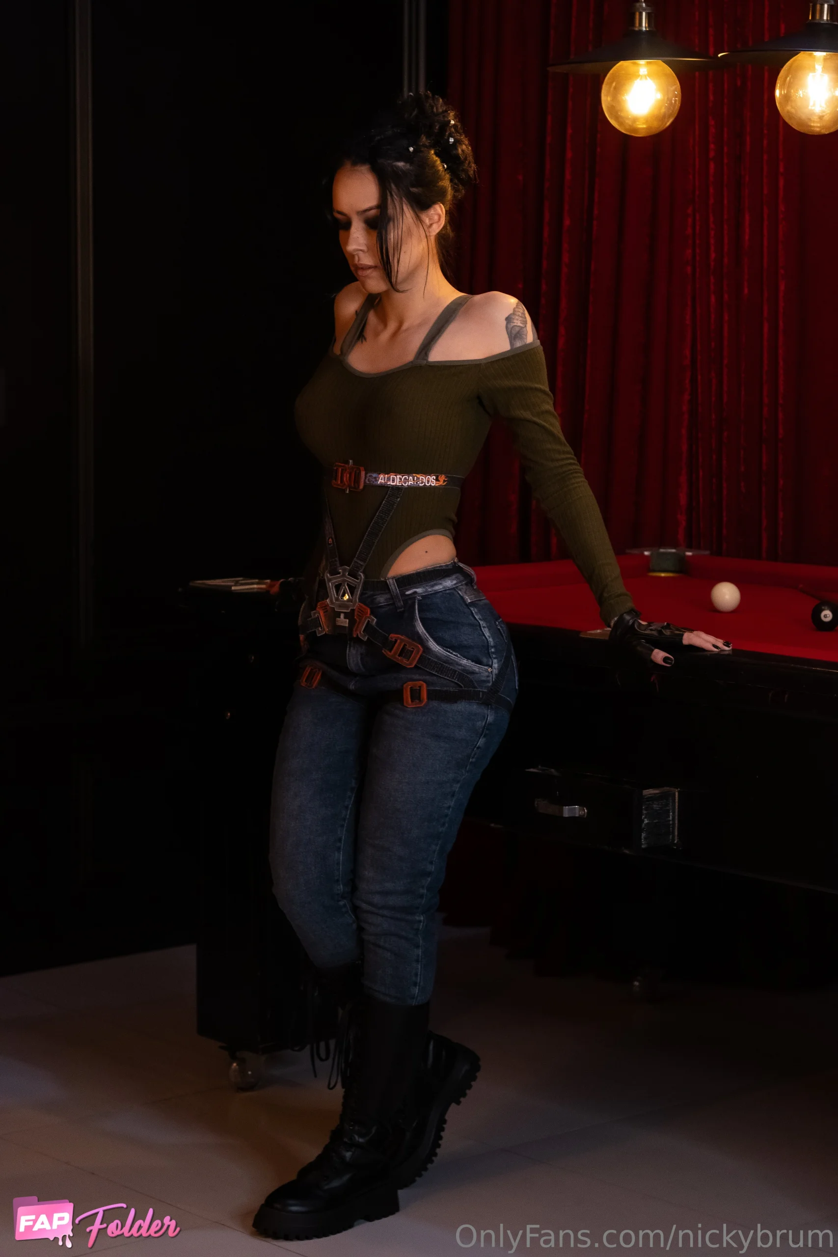 Nicky Brum cosplay nude photo