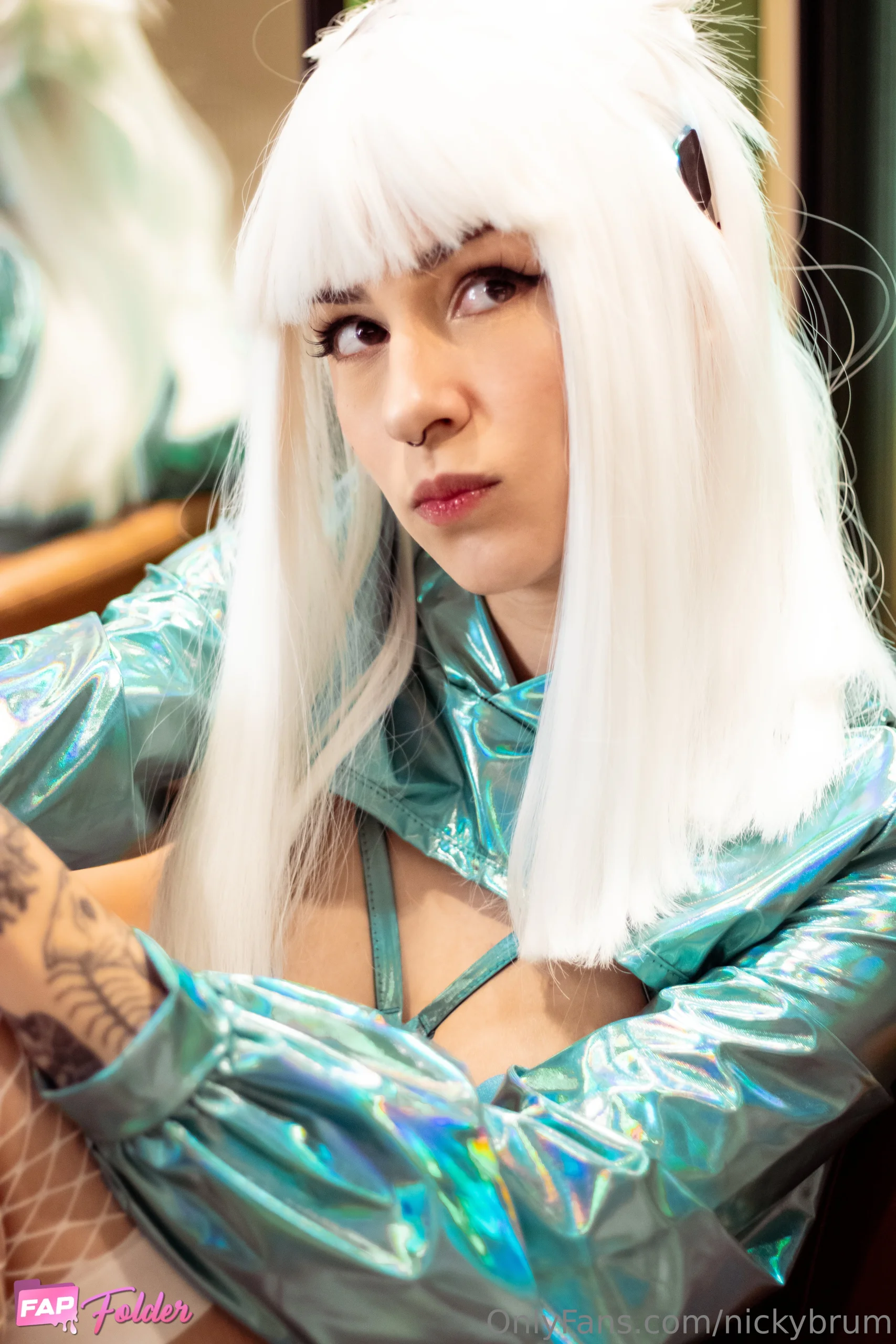 Nicky Brum cosplay sexy photo