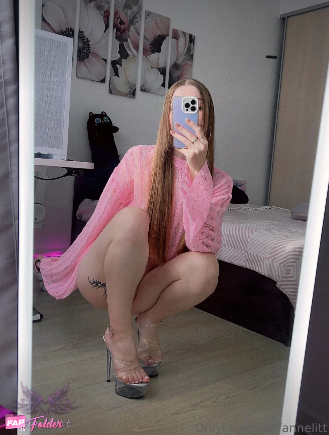 Annelitt nude sexy photo