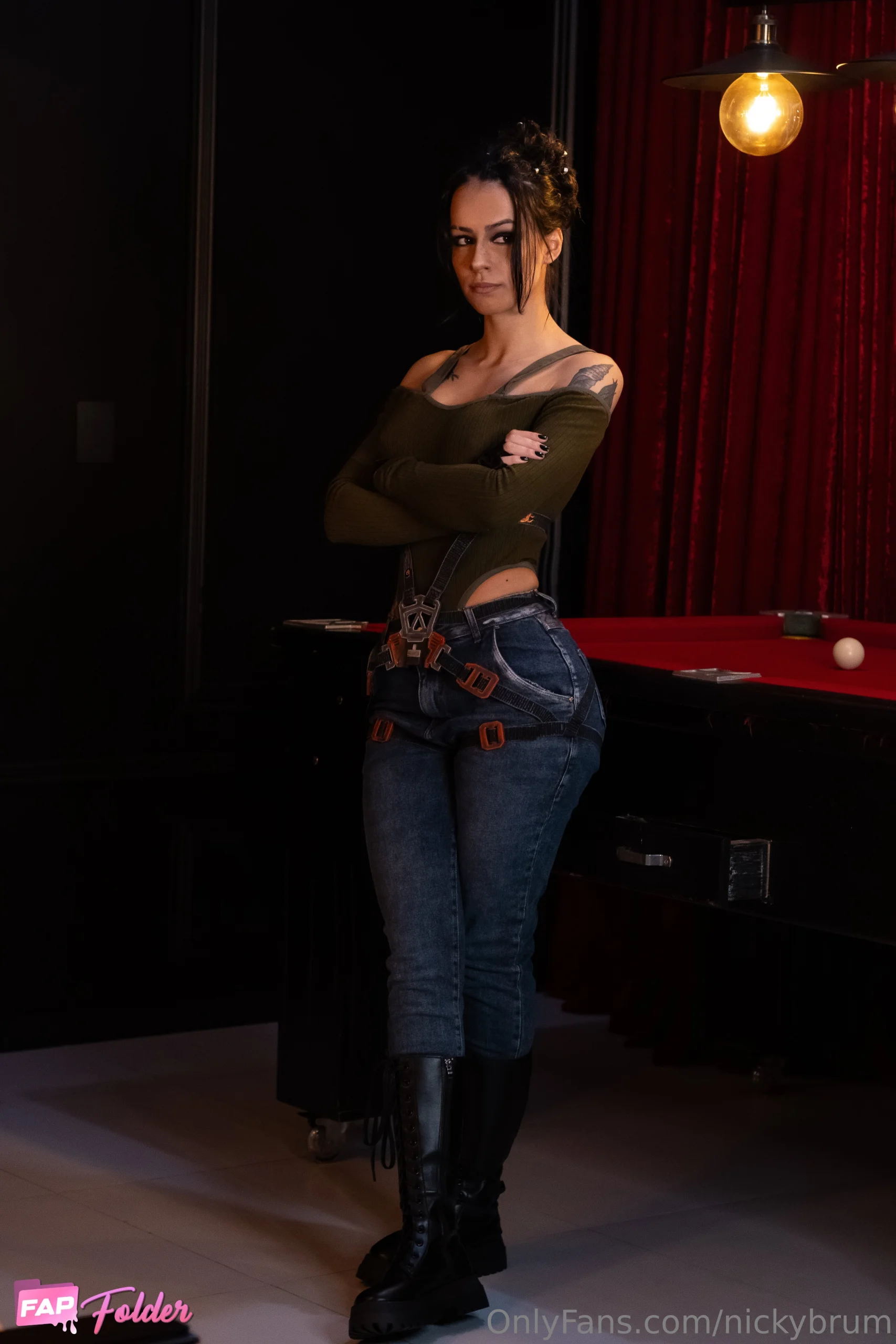 Nicky Brum cosplay nude photo