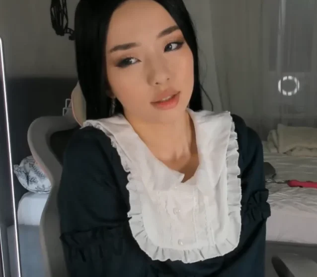 Wonyoung - 원연 hot video thumbnail