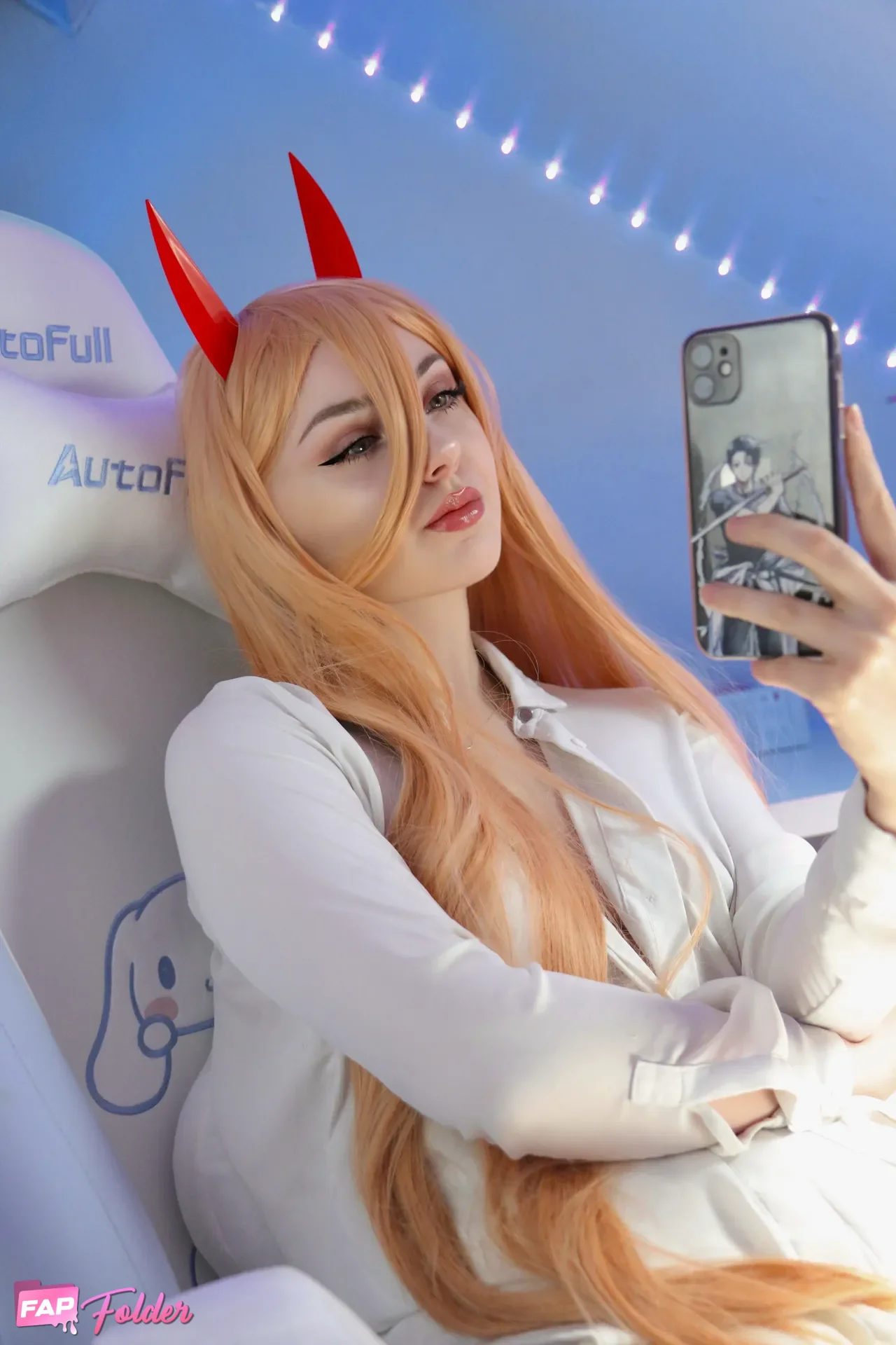 nyeupe nude sexy photo