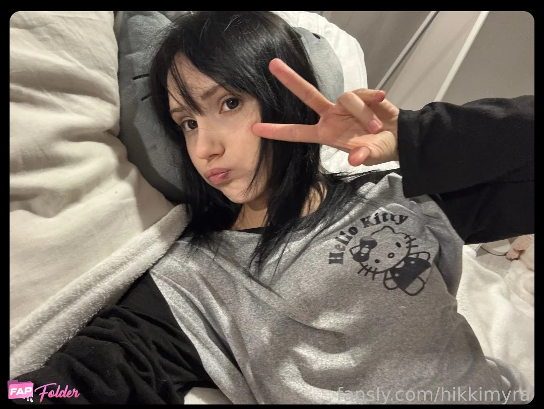 HikkiMyra hot photo