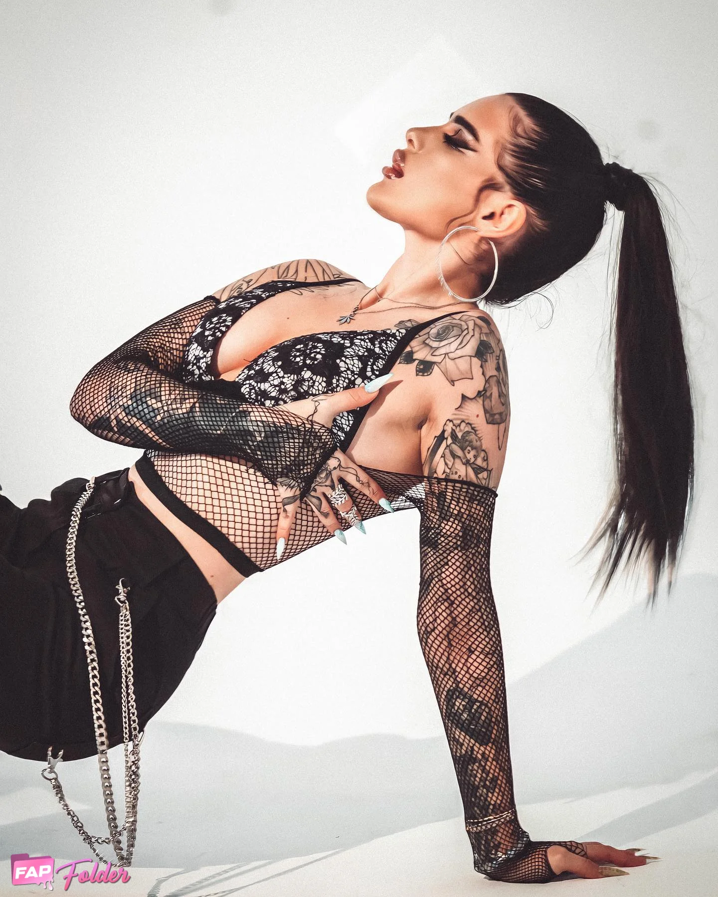 Карина Аракелян️ | arrakelyaan sexy hot photo