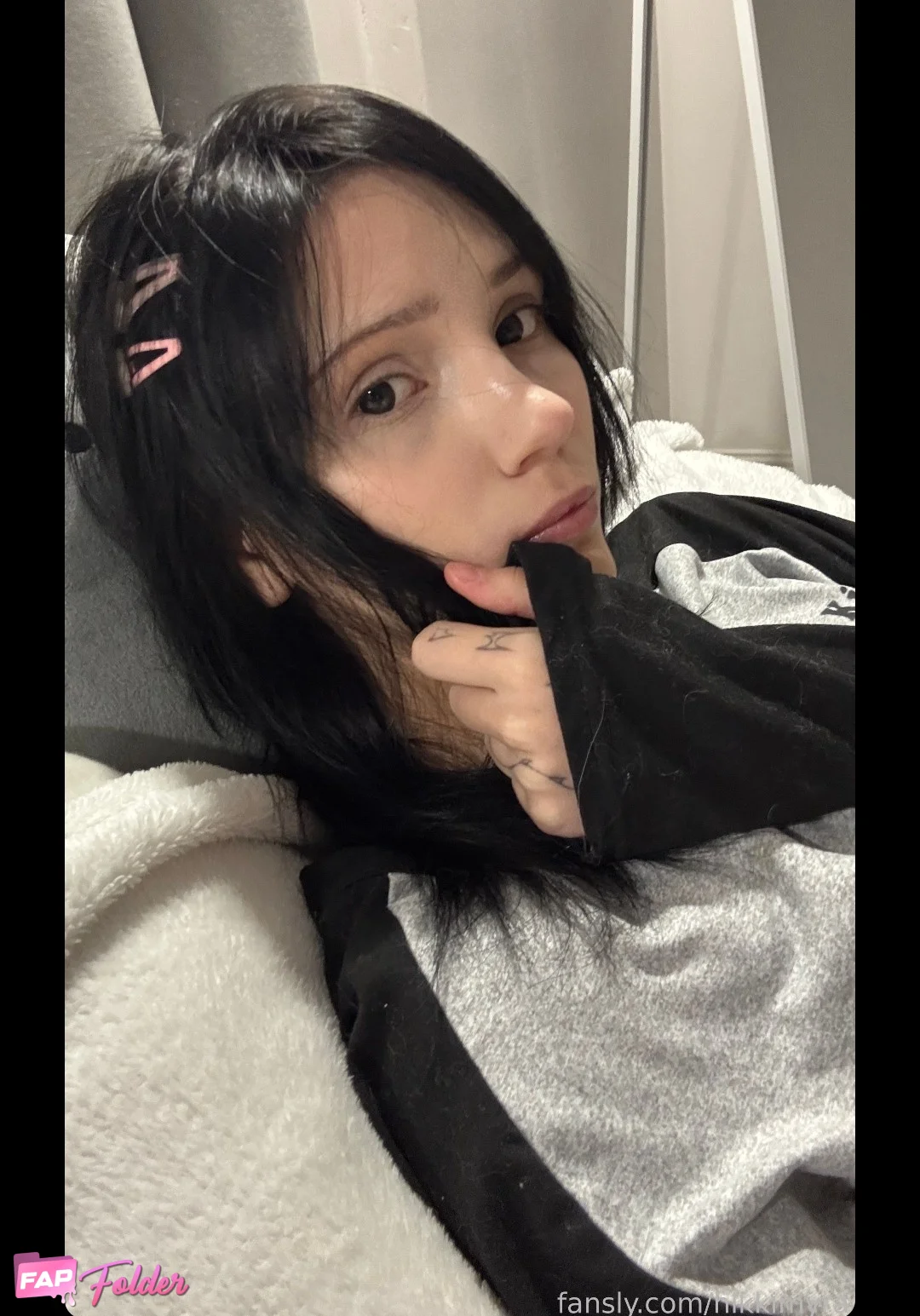 HikkiMyra hot photo