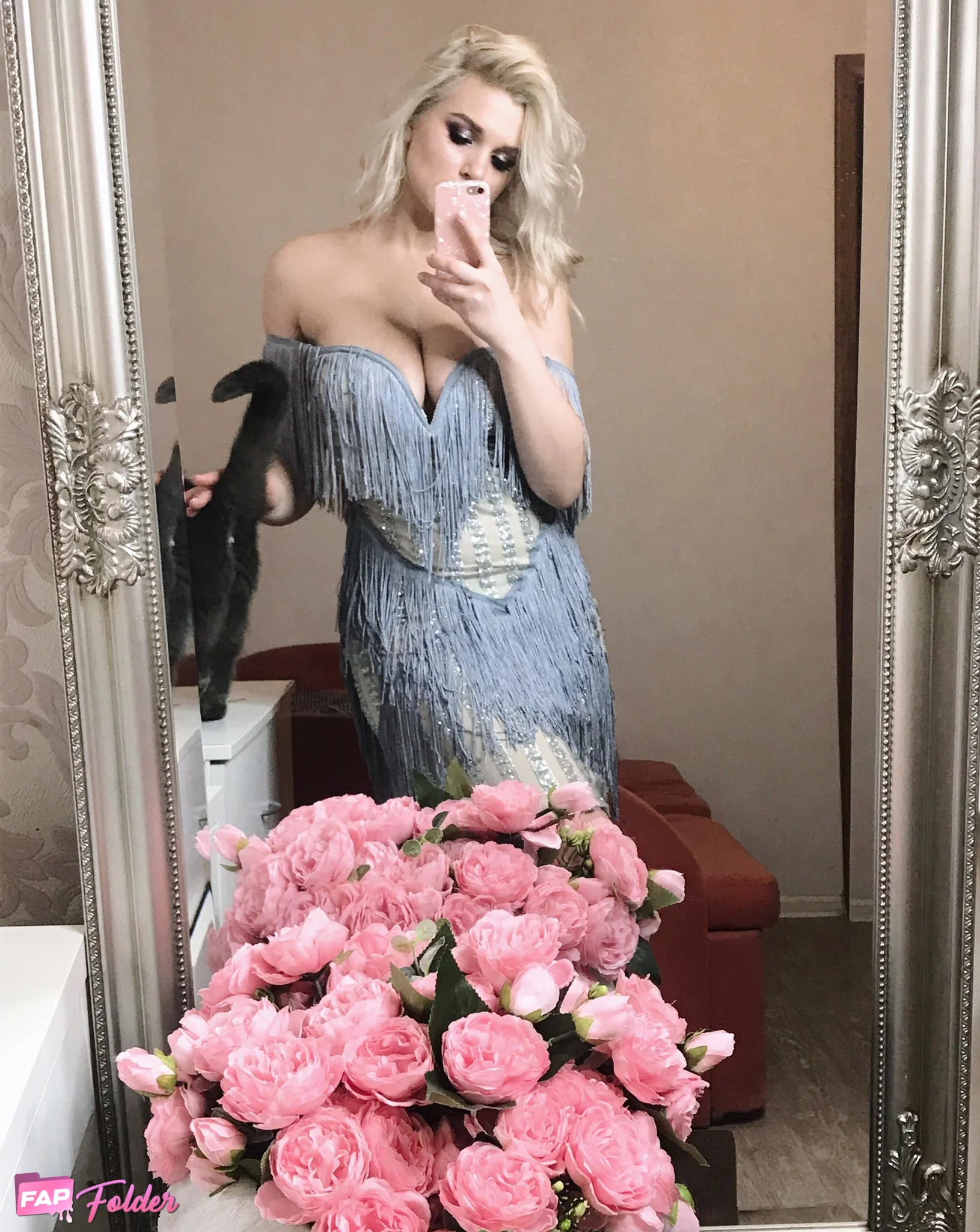 Guzynina | Даша Гузынина selfie sexy photo
