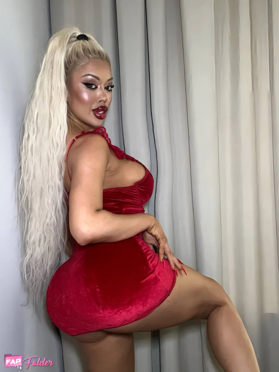 Lara_Frost sexy hot photo