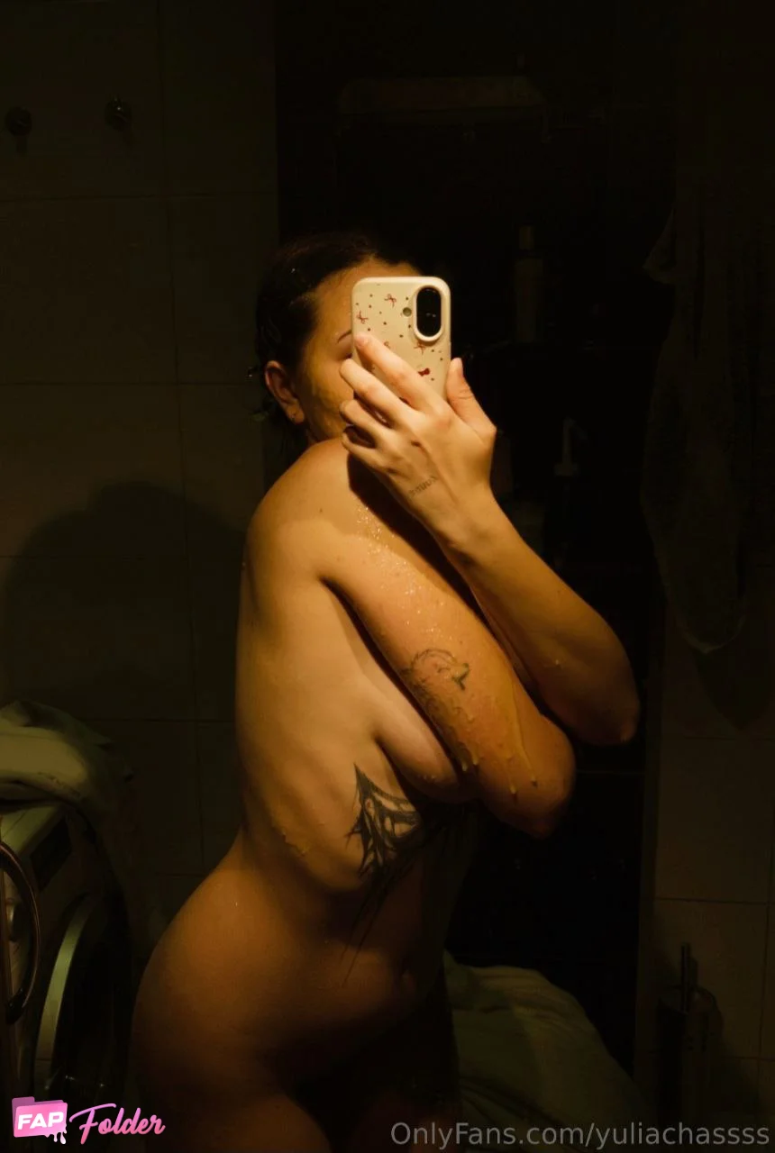yulkachash aka mikacha hot sexy photo
