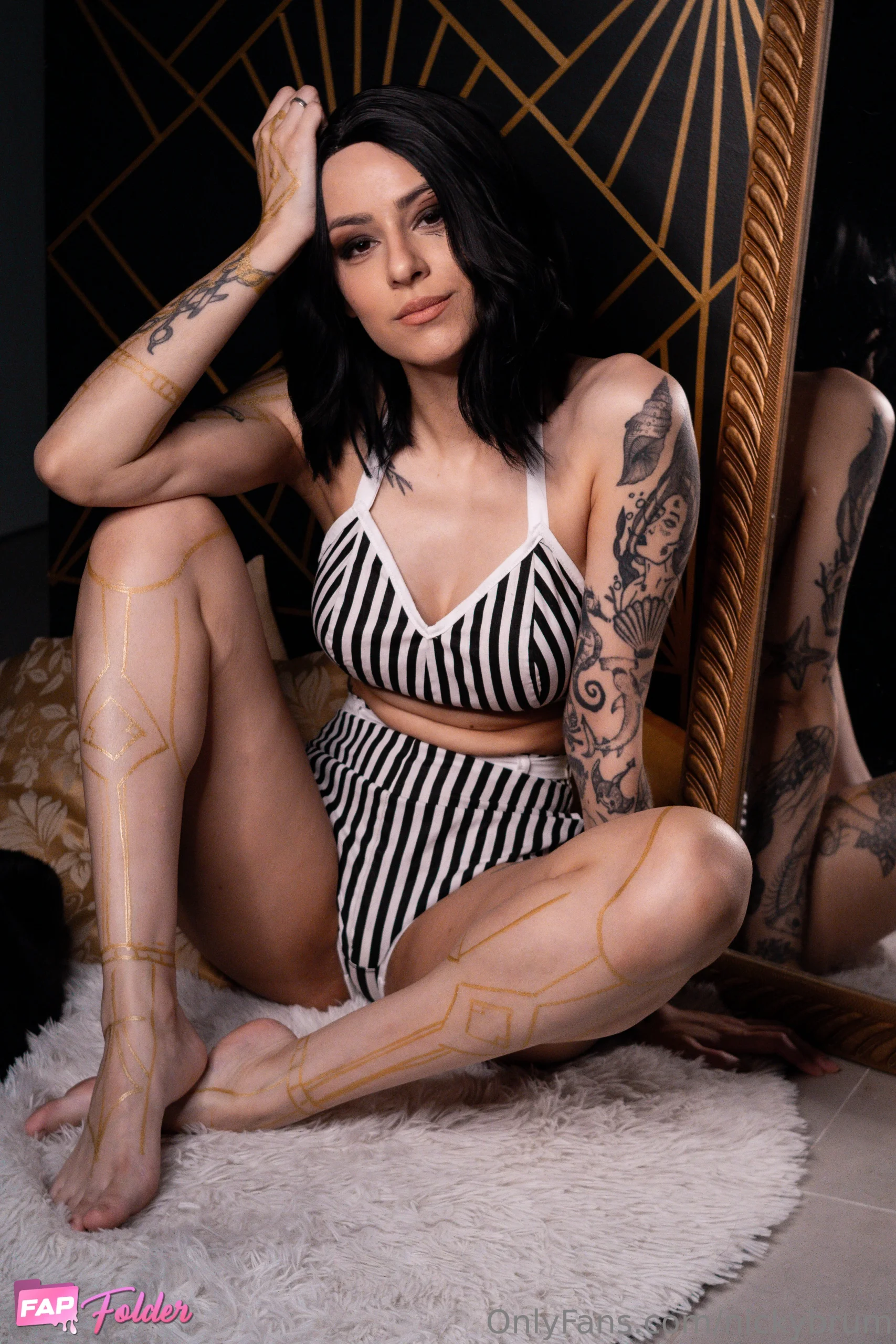 Nicky Brum cosplay hot photo