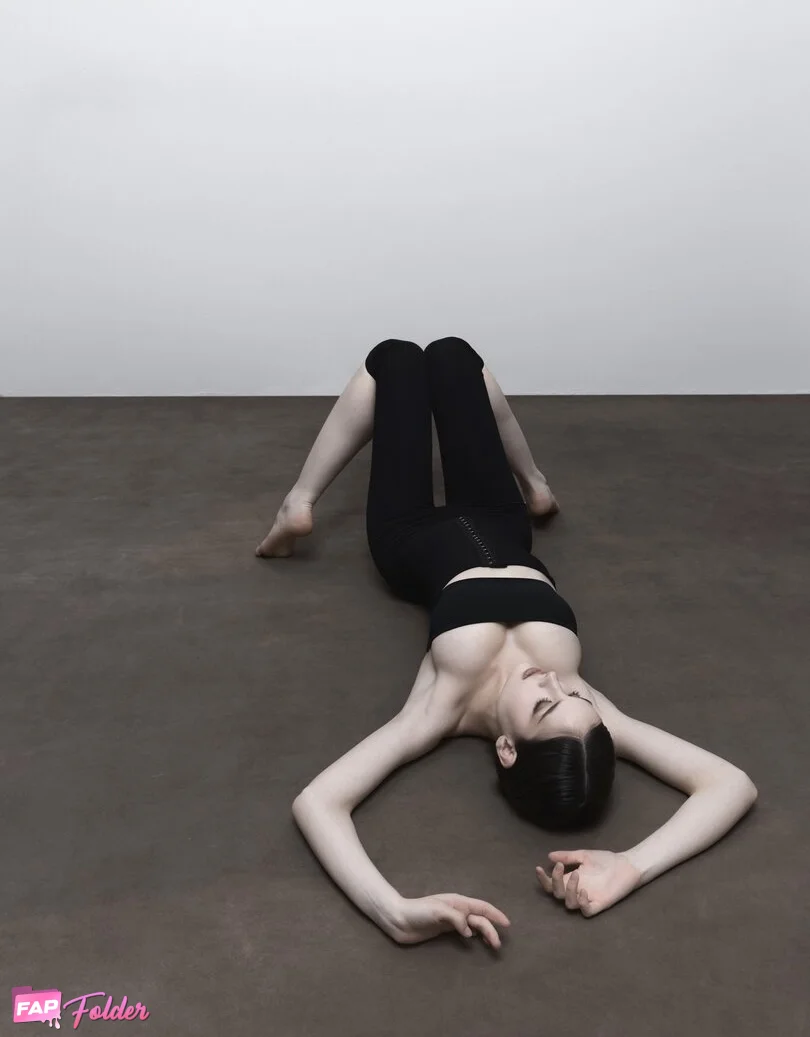 Sonya Zoloeva sexy photo