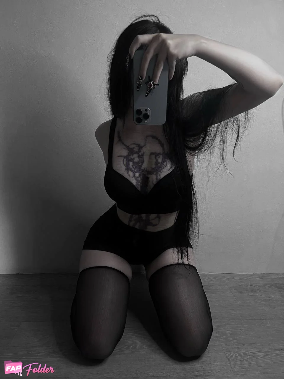 wowchuchi / moonshorty sexy hot photo