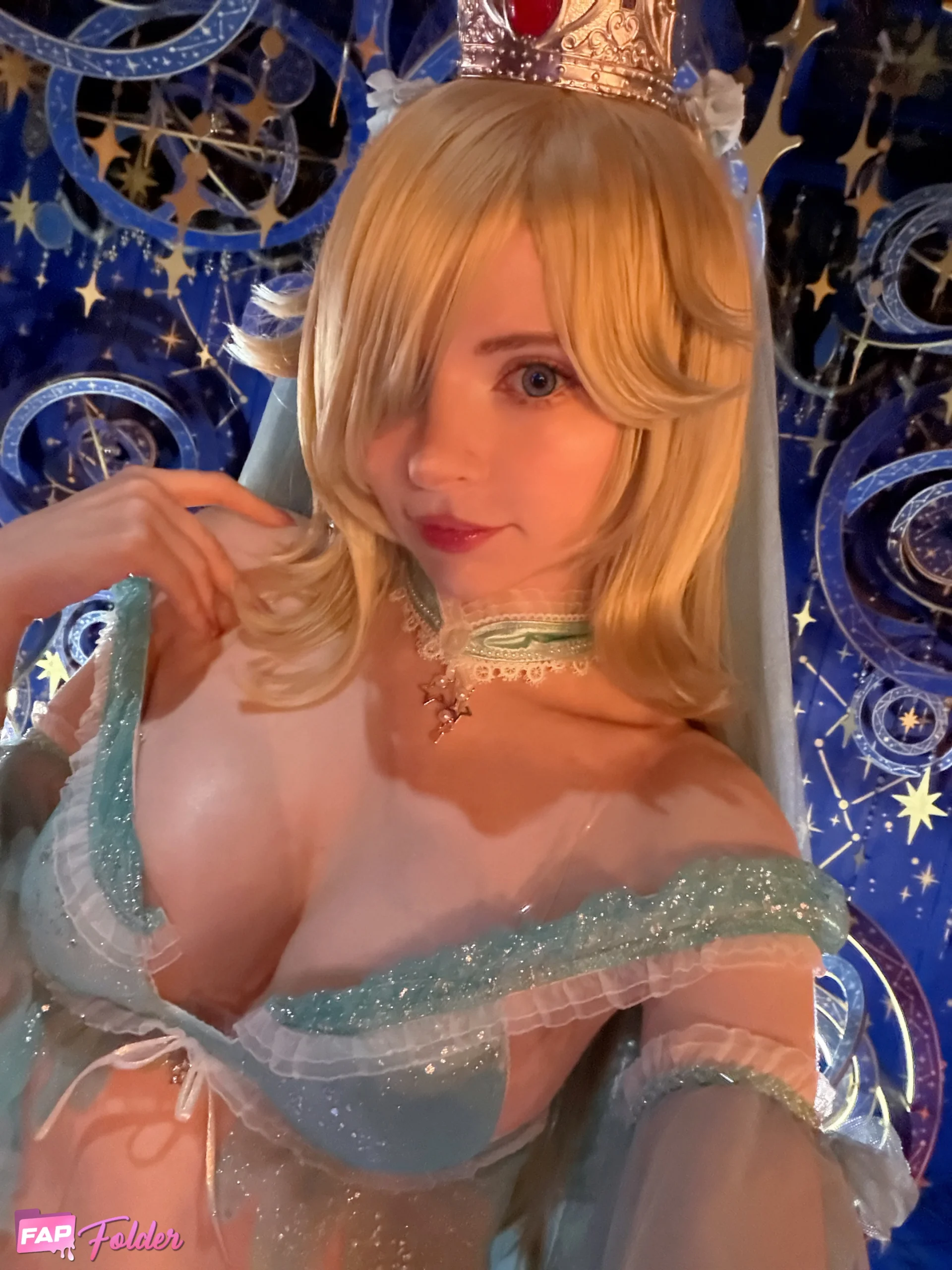 Peachmilky hot nude photo