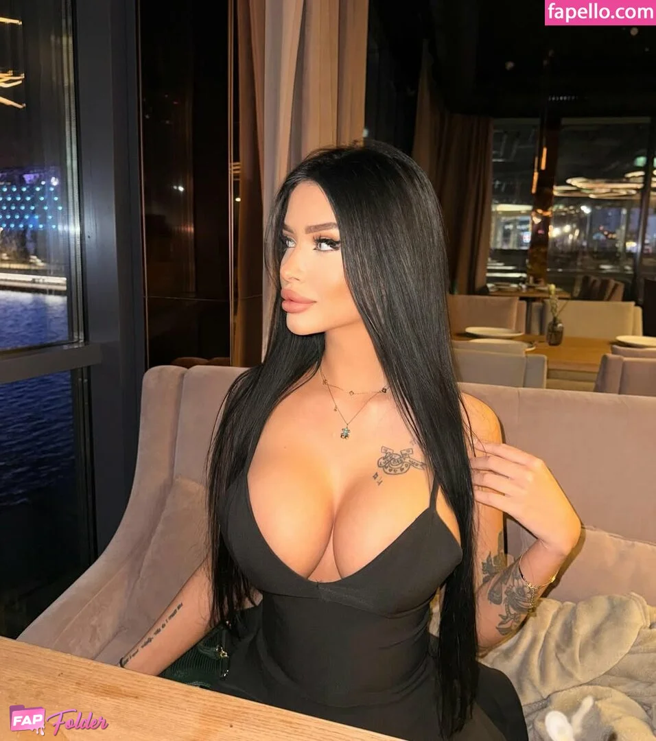 RosyLips sexy nude photo