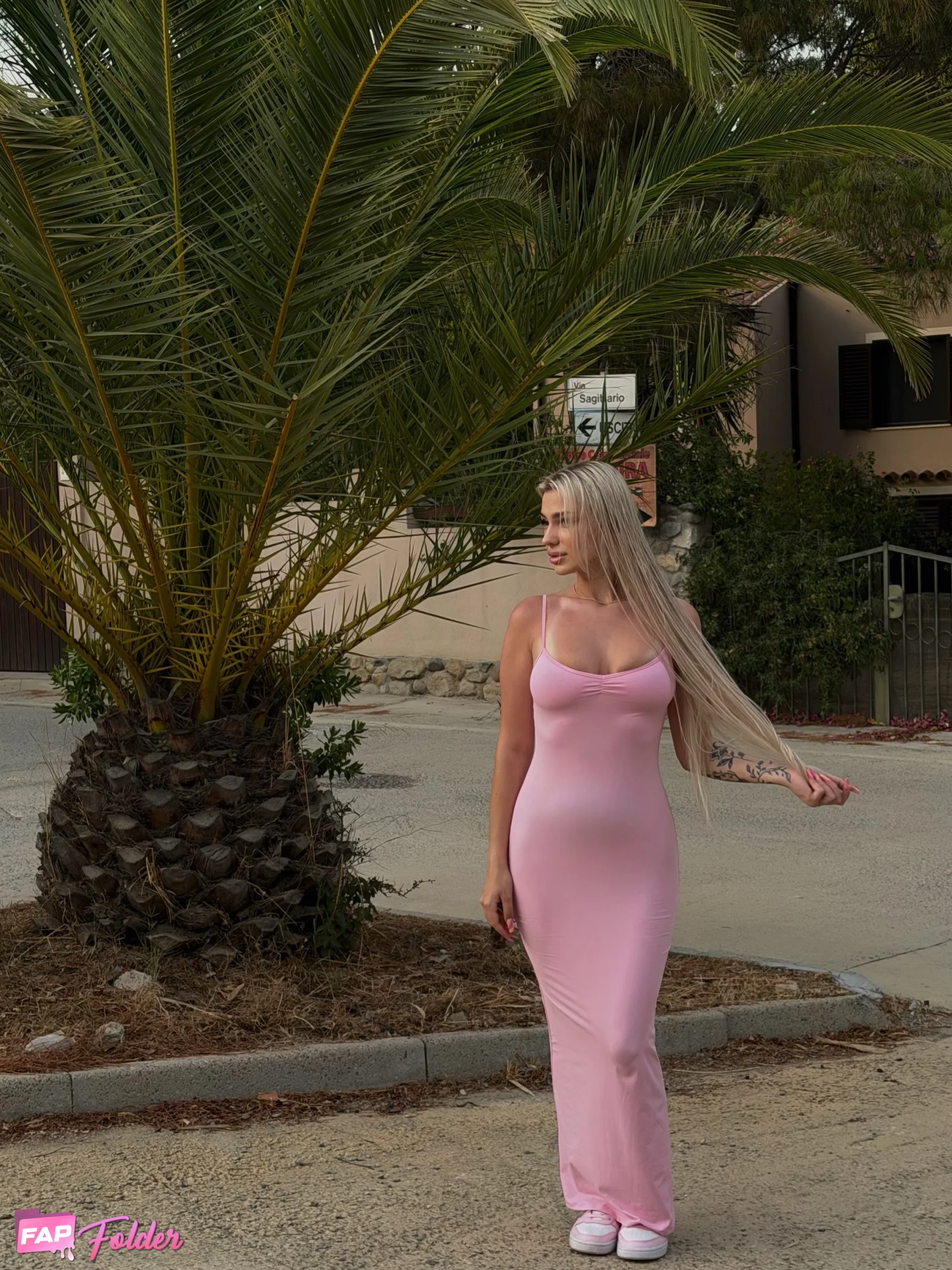 Katyasoulll sexy hot photo