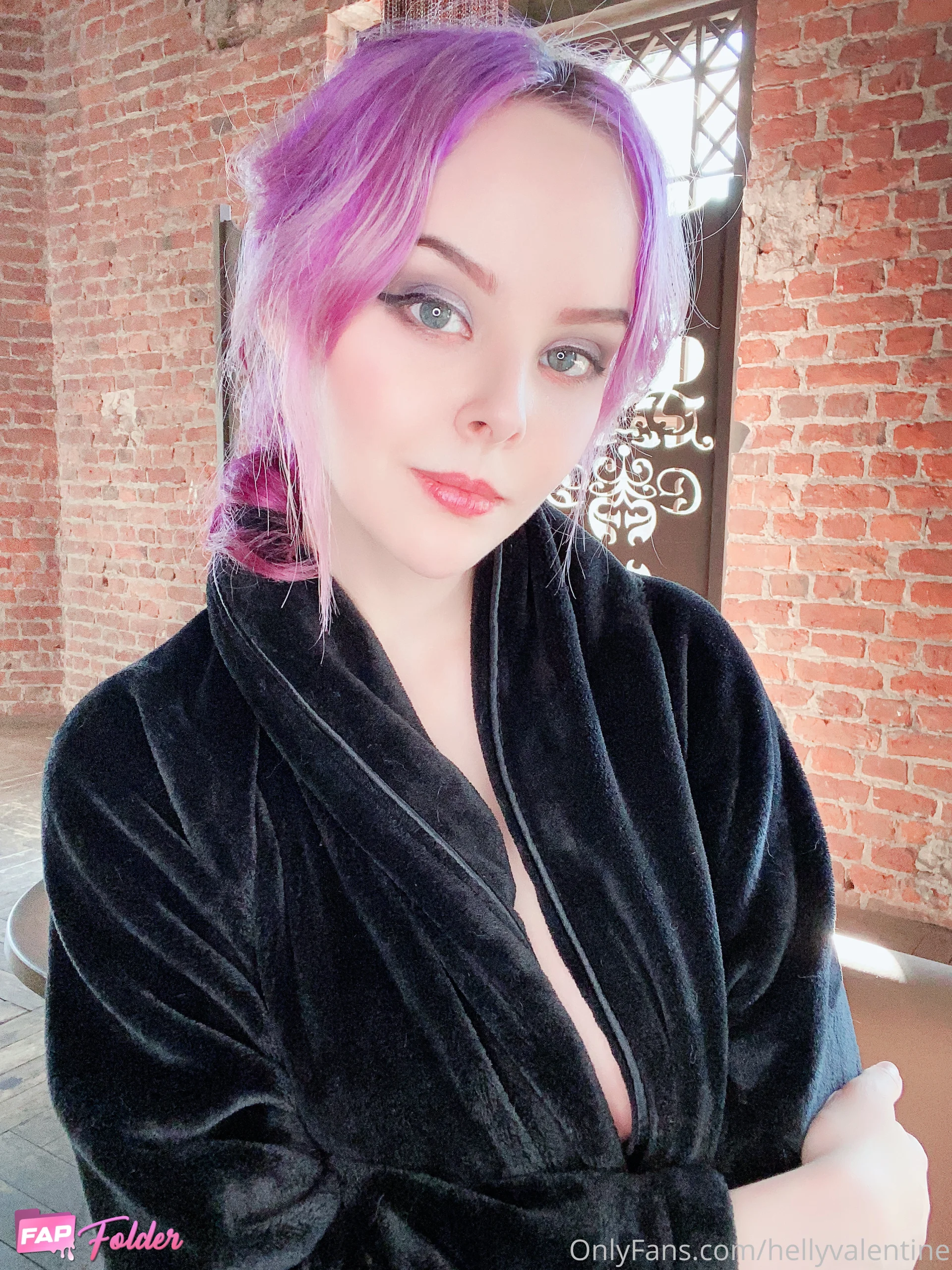 Helly Valentine | Disharmonica hot nude photo