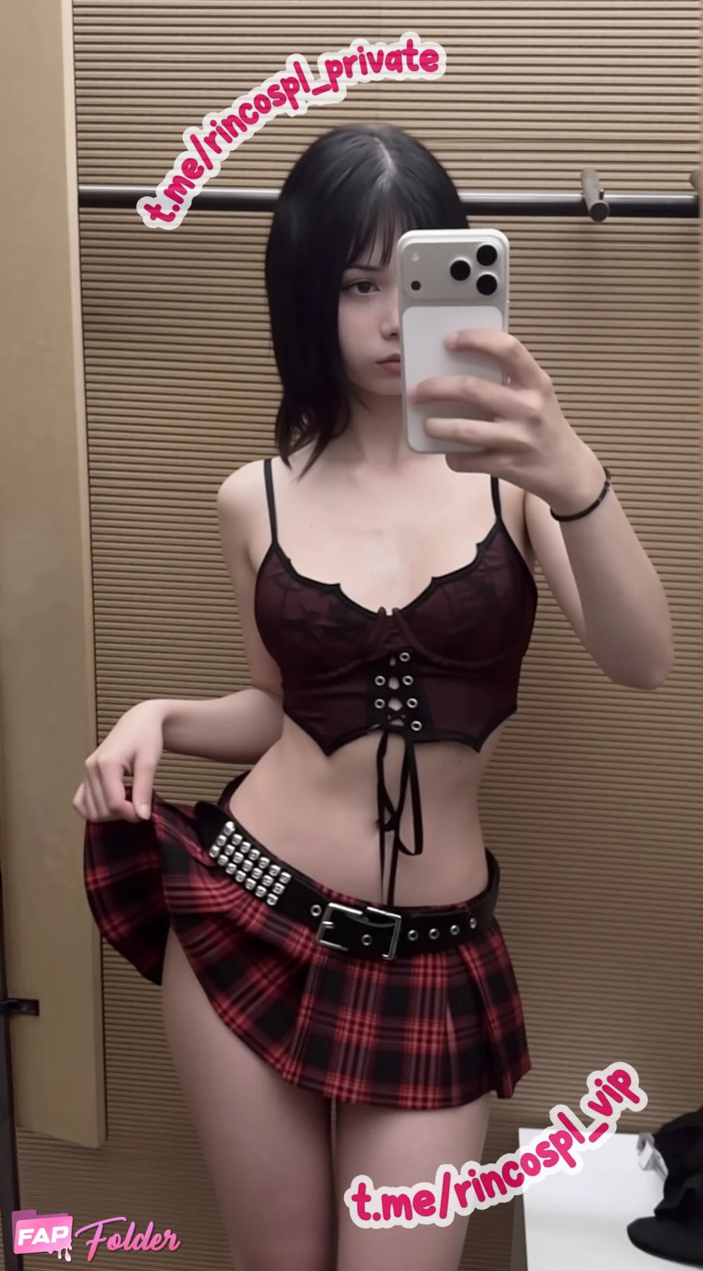 rincospl cospxreiw hot nude photo