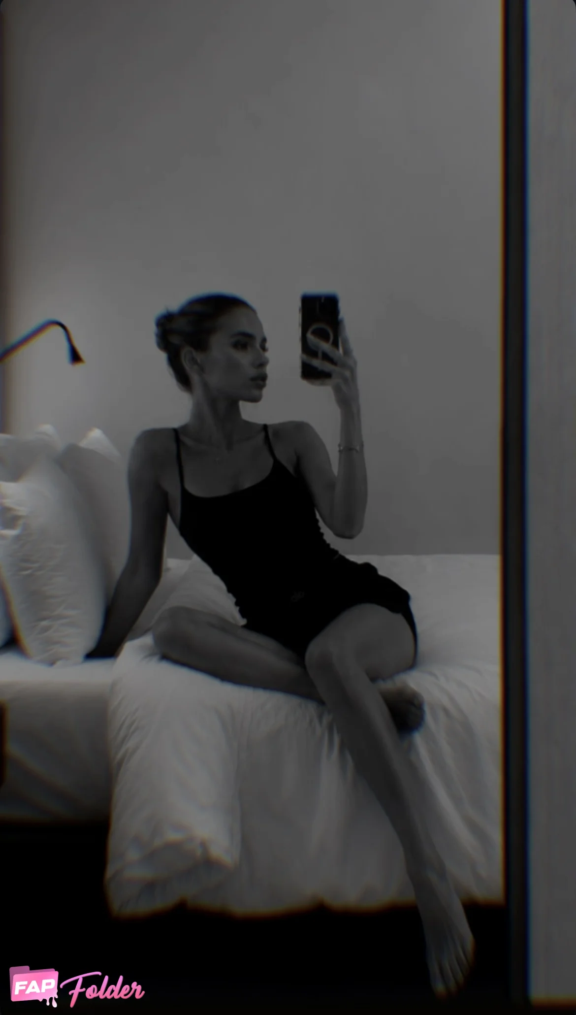 MIRA LEVELS hot nude photo