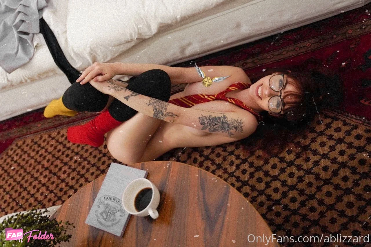 Amanda Welp / Blizzard cosplay nude photo