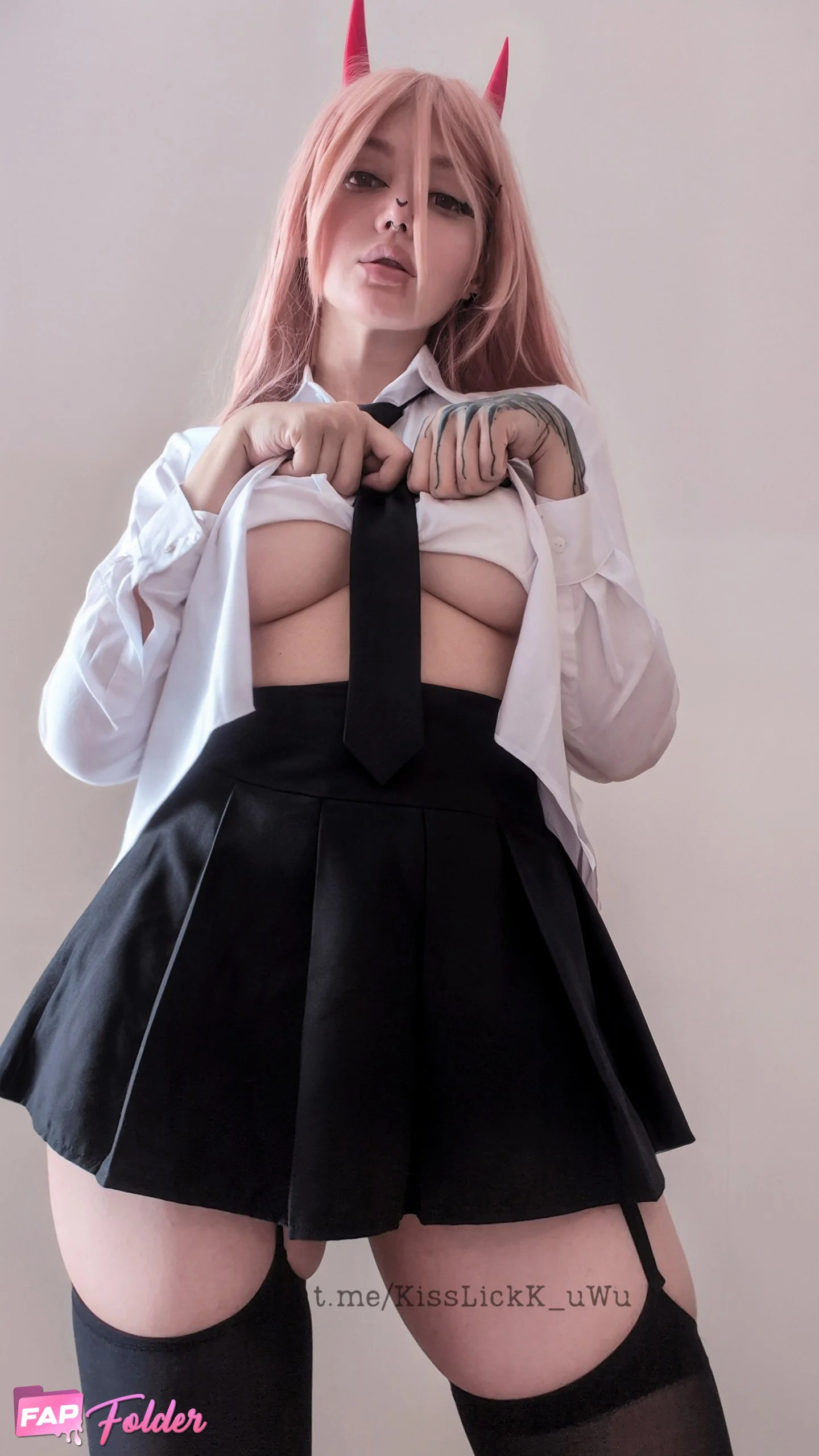 Kisslickk hot nude photo