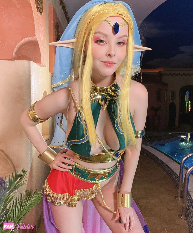 Helly Valentine | Disharmonica sexy hot photo