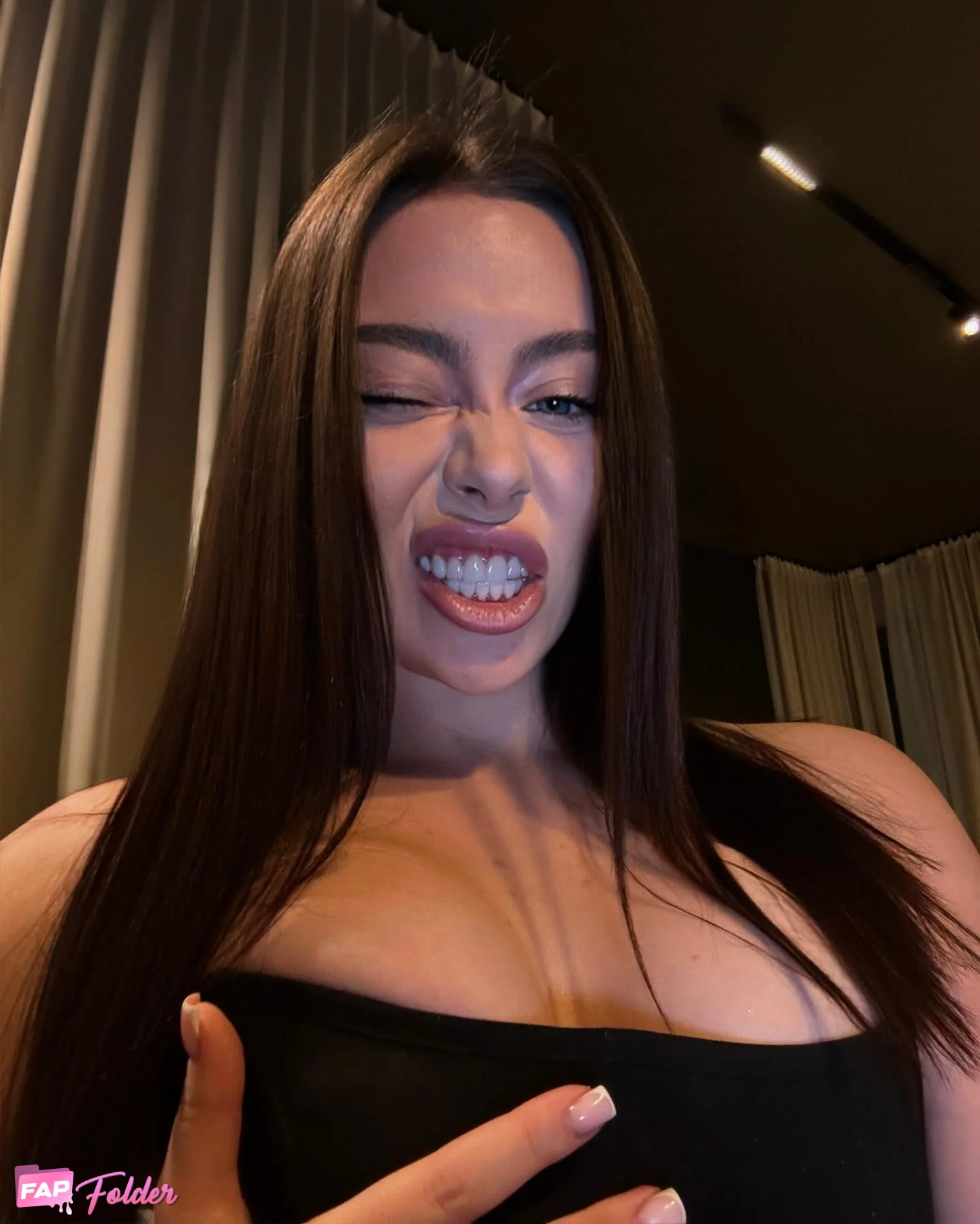 MARIA SHTOLL | shtollnewss sexy hot photo