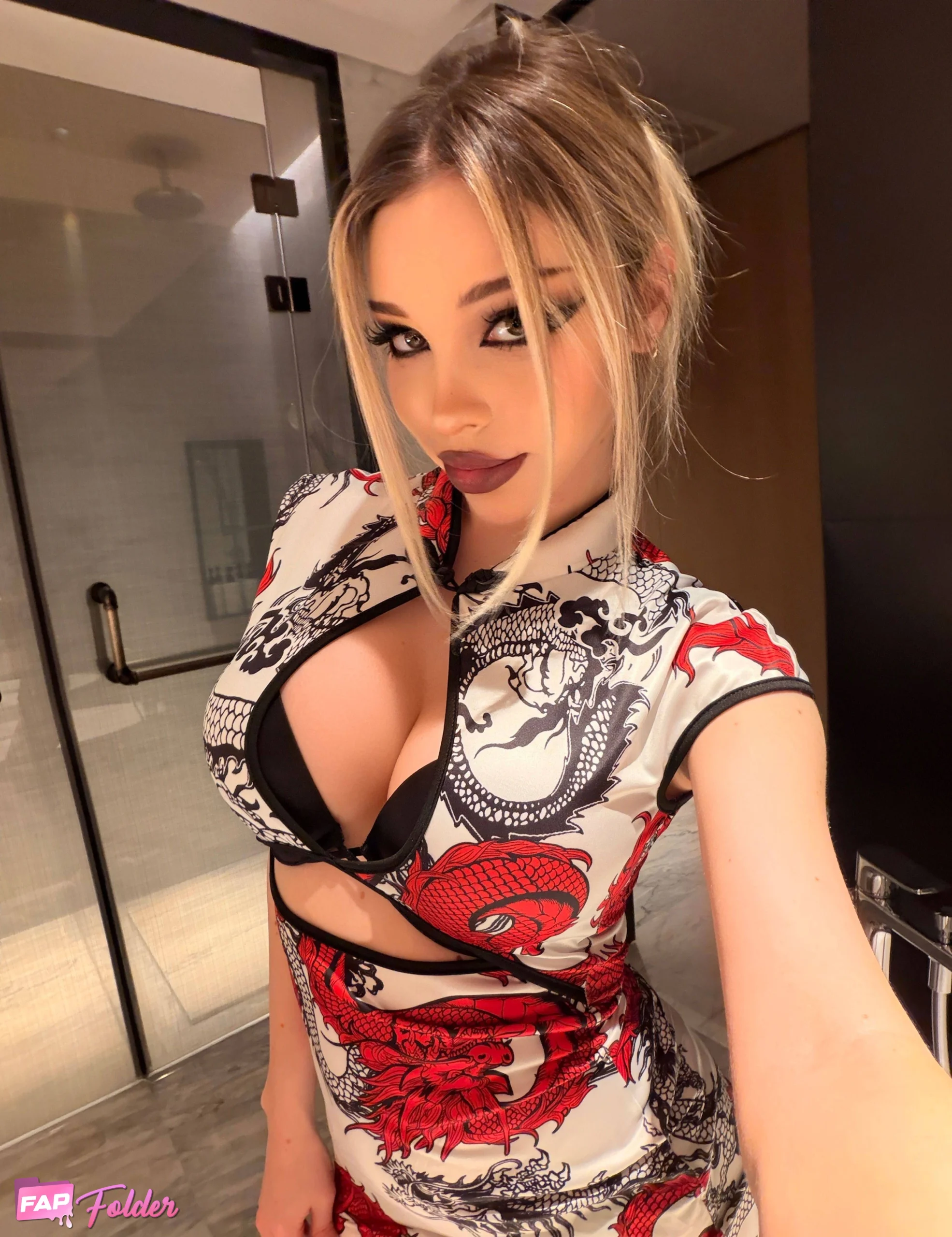 Alicedelish sexy hot photo