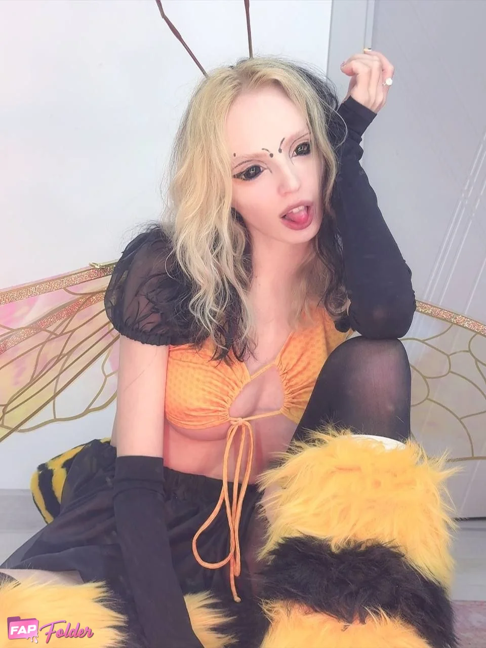 Romanowwa sexy hot photo