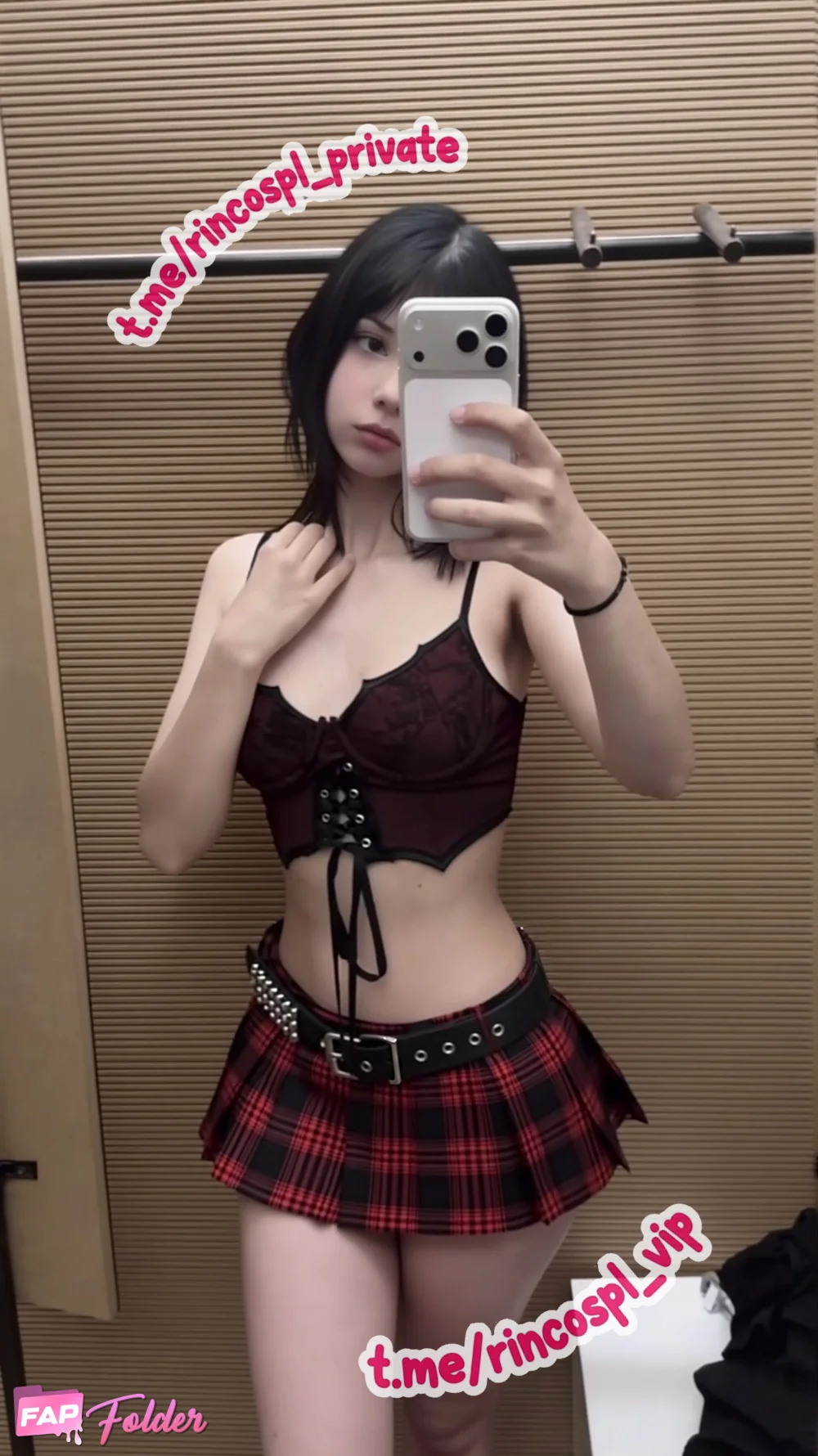 rincospl cospxreiw hot nude photo