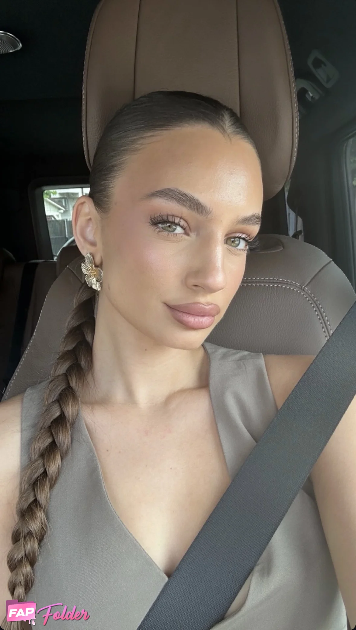 Karla Cristea sexy hot photo