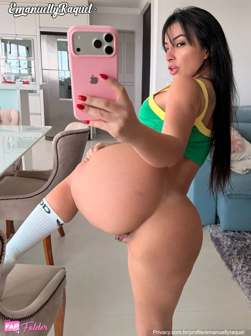 Emanuelly Raquel brunette hot photo