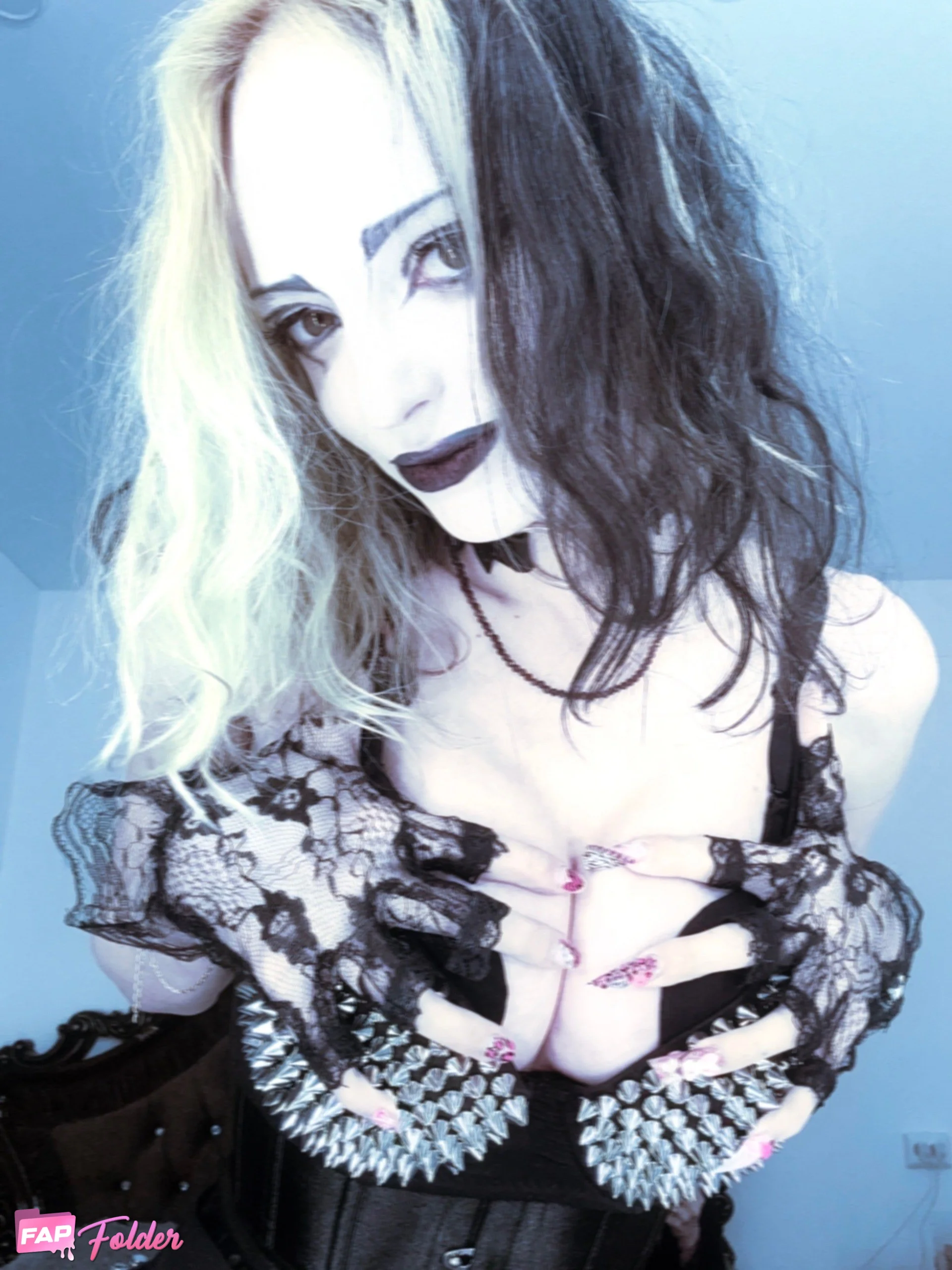 Romanowwa sexy hot photo