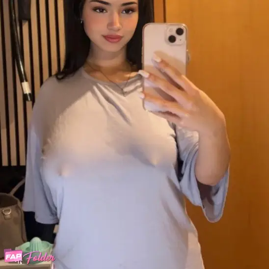 fionaa | fionainthehousex | fionaparkerx sexy hot photo preview 1