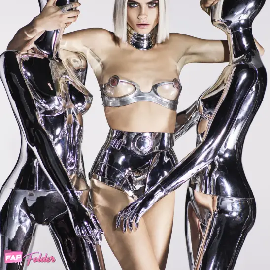 Cara Delevingne sexy nude photo 1