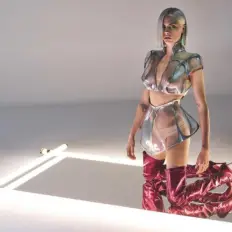 Cara Delevingne sexy hot photo 3