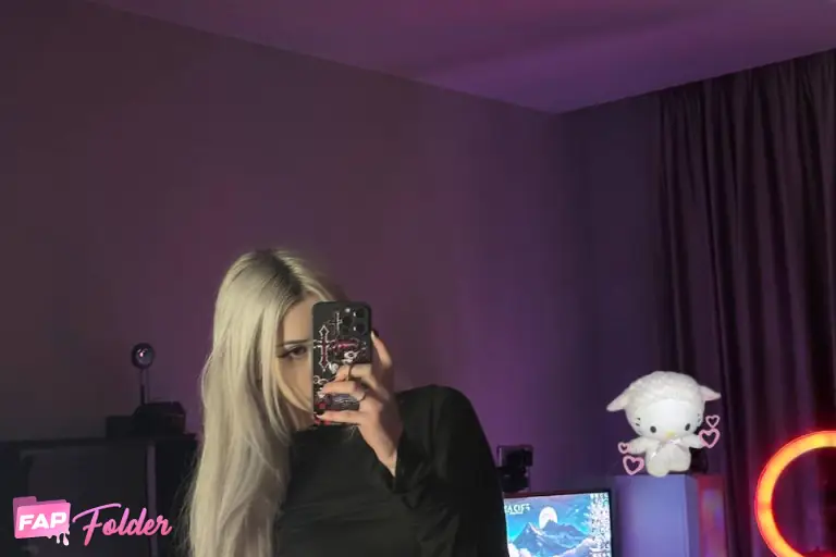 Morana Battory hot sexy photo 1