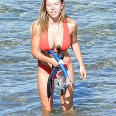 Sydney Sweeney hot photo preview 4