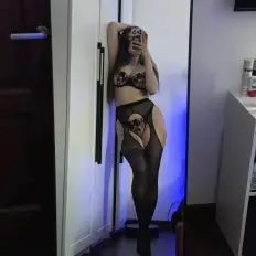 Rochersha lingerie nude photo preview 4