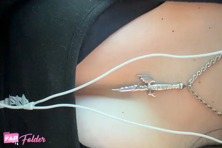 Dangerousdollyne / loupeticha / croquette sexy nude photo 1