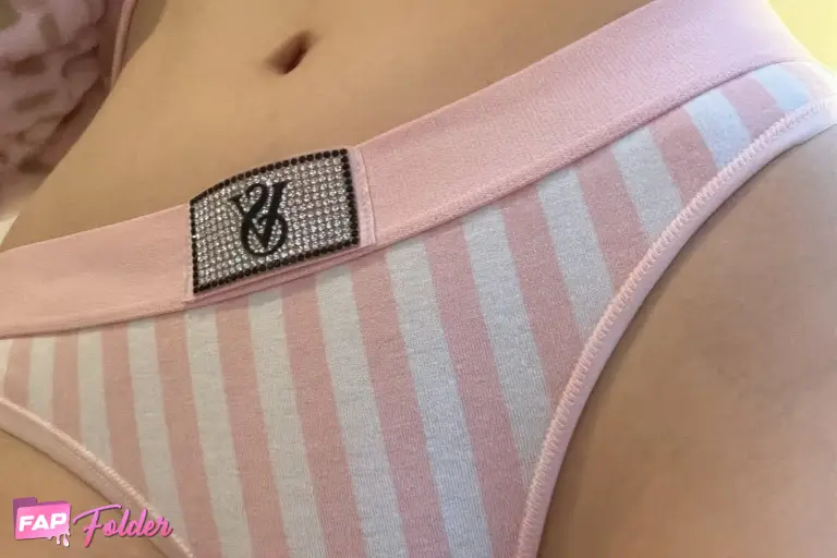 Maimy ASMR sexy hot photo preview 3