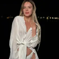Sweet Lana sexy nude photo preview 3