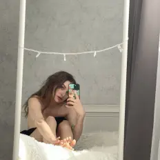 Lyasheva sexy nude photo preview 2
