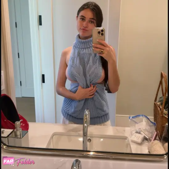 MegNut hot nude photo preview 1
